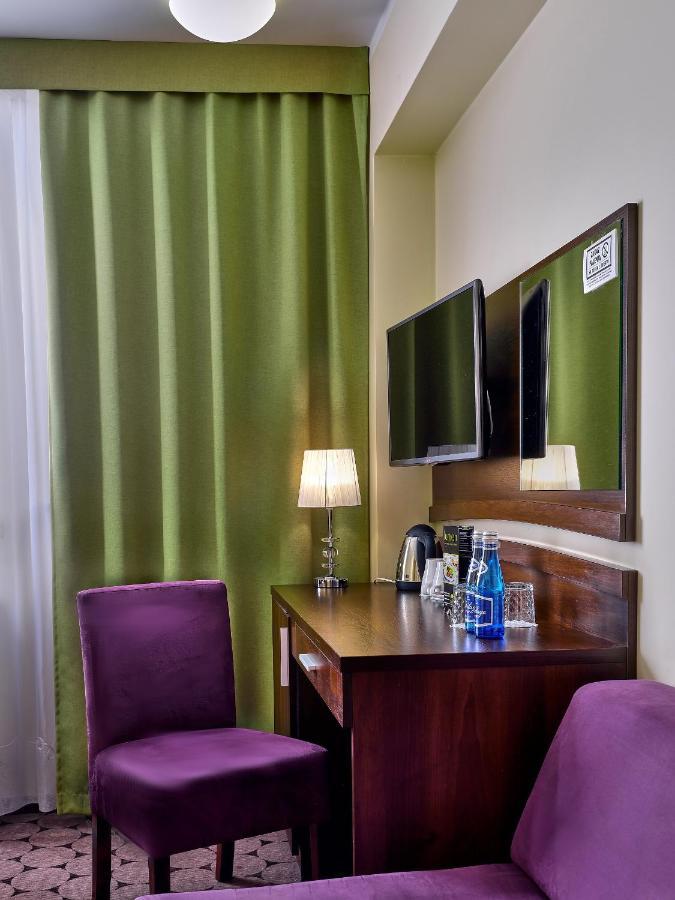 Aparthotel Lumen Cracovia Esterno foto