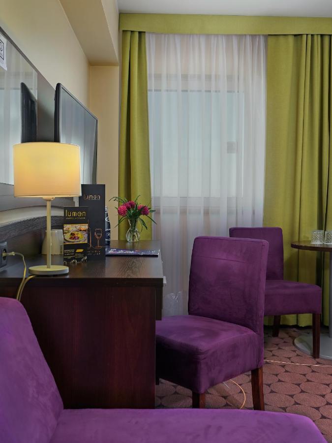 Aparthotel Lumen Cracovia Esterno foto