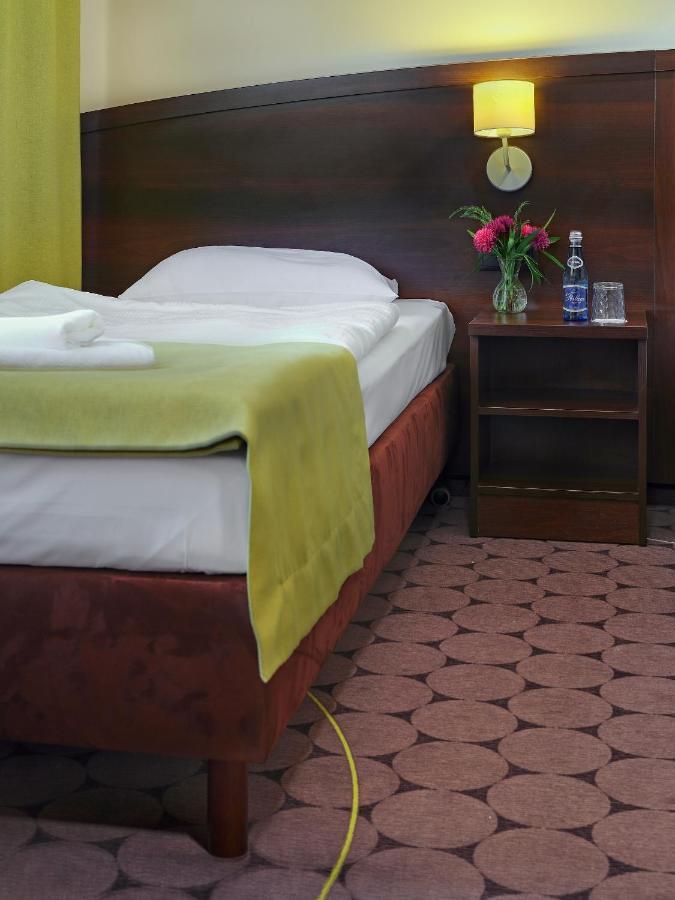 Aparthotel Lumen Cracovia Esterno foto