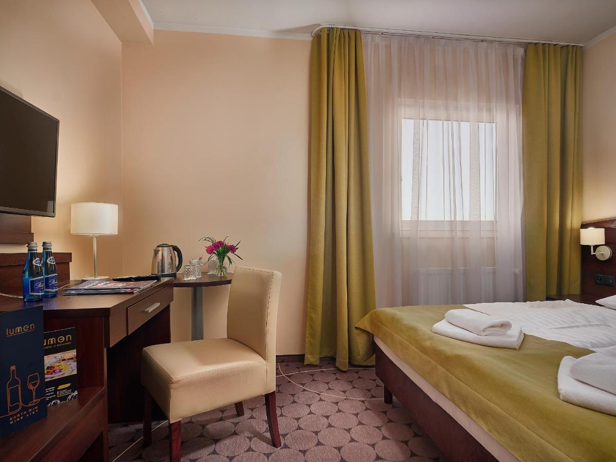 Aparthotel Lumen Cracovia Esterno foto