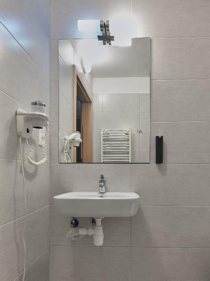 Aparthotel Lumen Cracovia Esterno foto