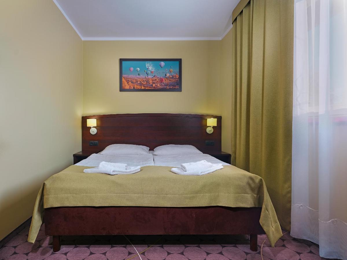 Aparthotel Lumen Cracovia Esterno foto