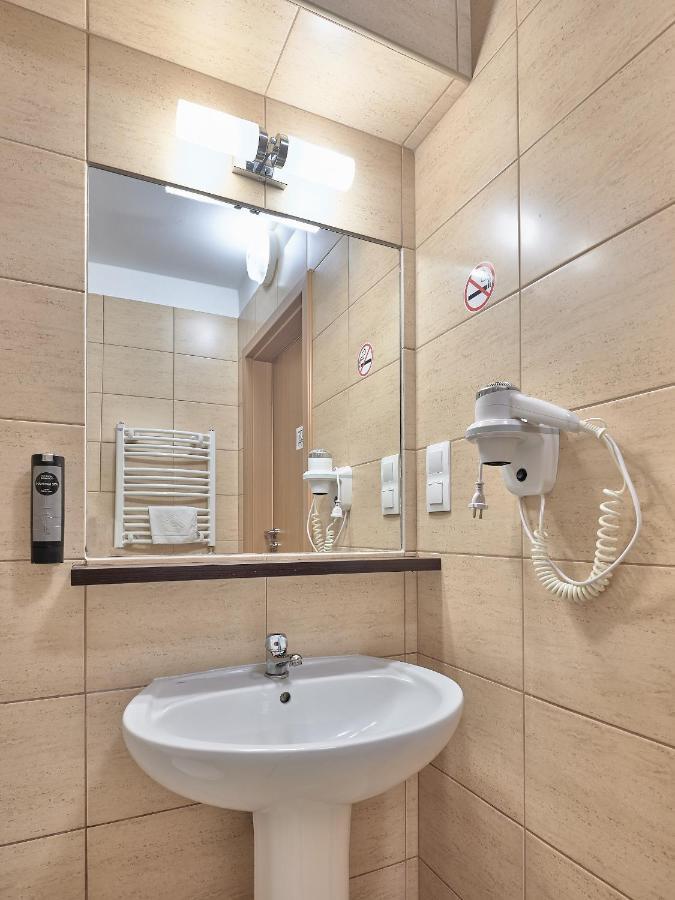 Aparthotel Lumen Cracovia Esterno foto